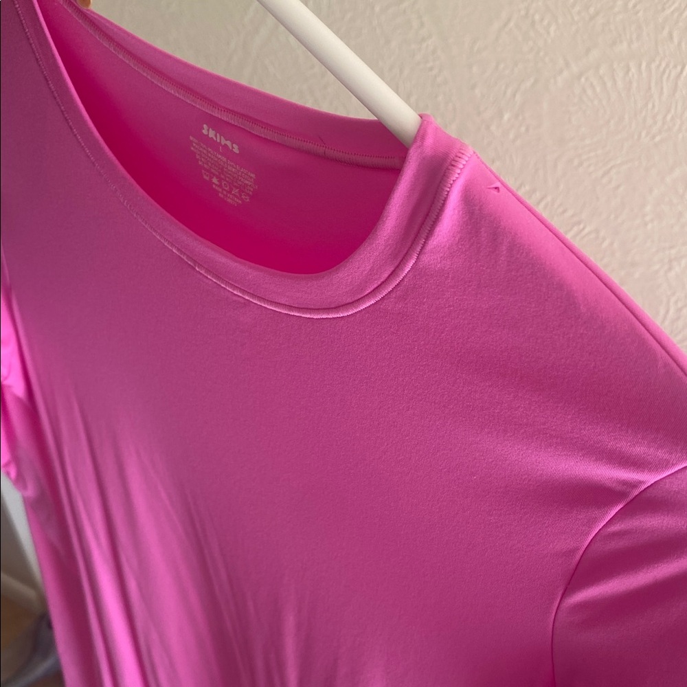 SKIMS Fits Everybody Long Sleeve Crew Neck Maxi Dress, Neon Orchid Pink, Size L - Picture 14 of 14